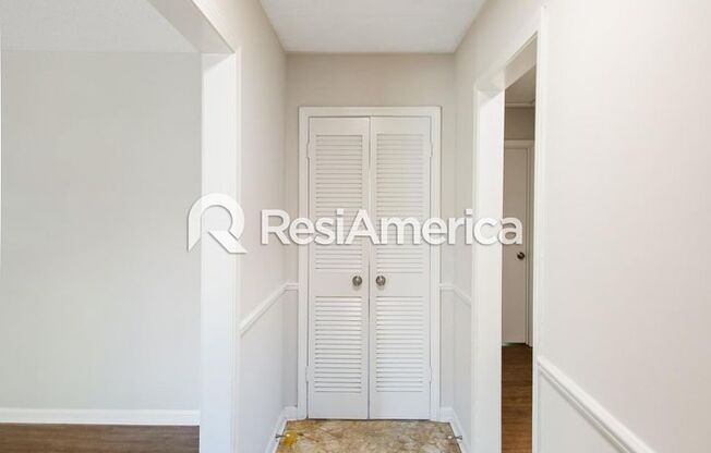 FULLY RENOVATED home in great part of 38135!