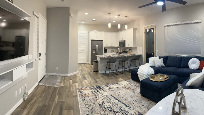 9506 S 41 DR