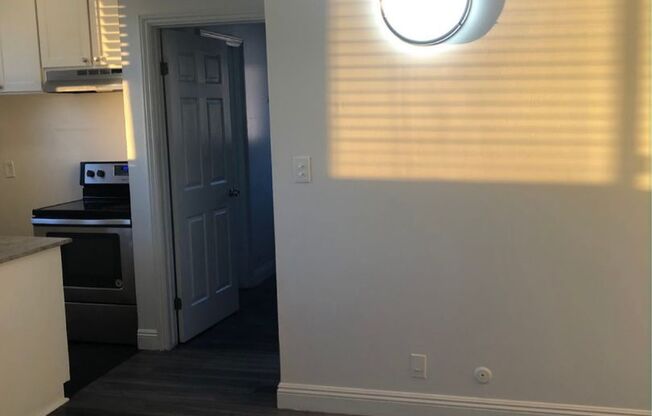 1 bed, 1 bath, 480 sqft, $1,698, Unit 329 ***$500 OFF Move-in Special!***