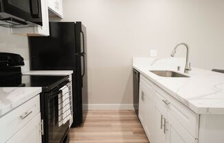 1 bed, 1 bath, $2,100, Unit 38