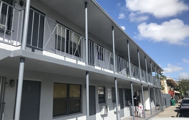 Cozy 1-Bedroom Apartments in a Charming 10-Unit Complex