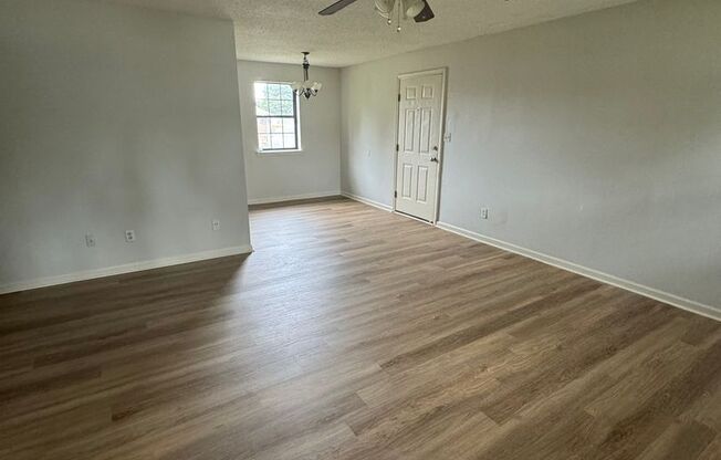 3 beds, 1 bath, $1,050