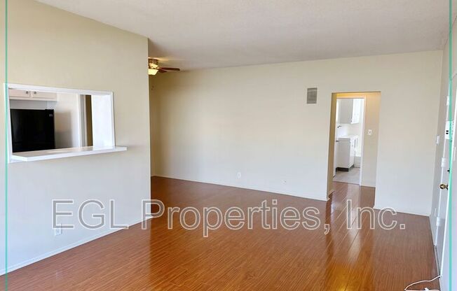 1006 N. Orange Grove Avenue