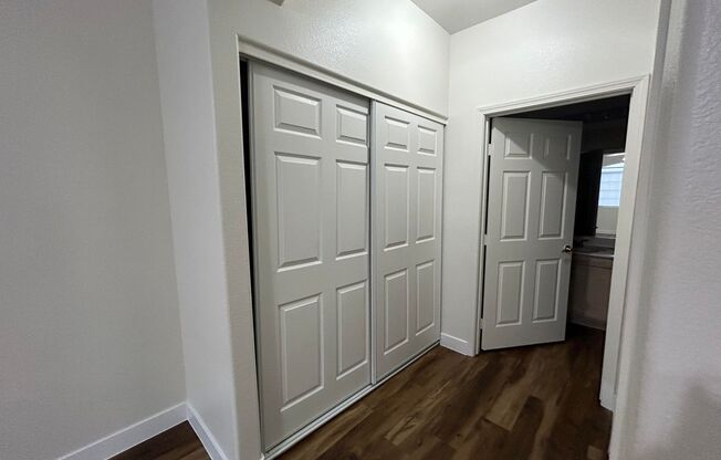 2 beds, 2 baths, $1,300