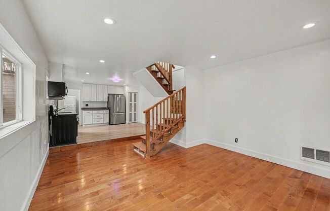 Spacious 2-Bedroom ADU in West Seattle — $3,000/month