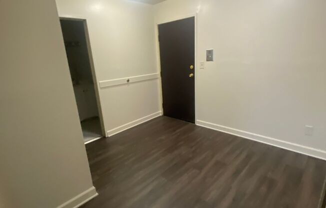 5167 N. Lovers Lane Rd