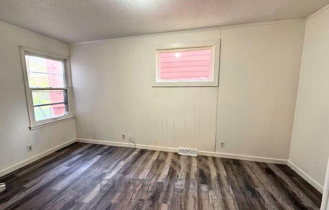 1258 SW Clay