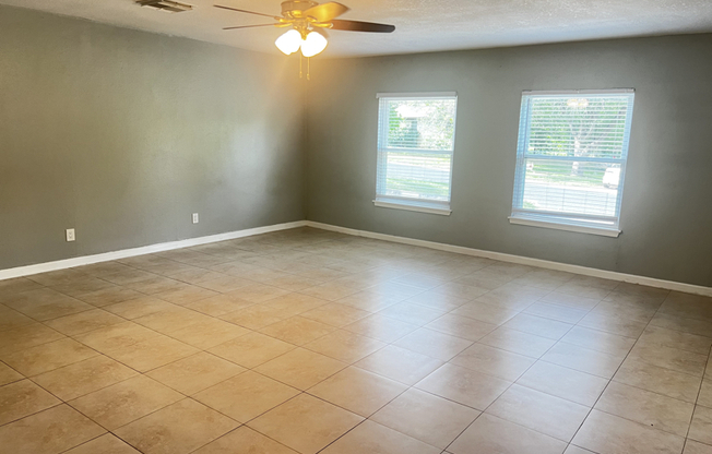 1103 FLORADALE