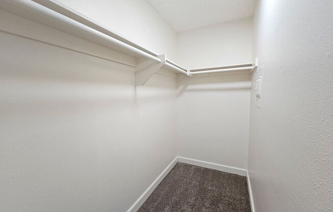 1 bed, 1 bath, 620 sqft, $1,695, Unit 08