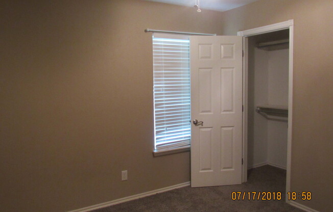 4 beds, 2 baths, $1,725