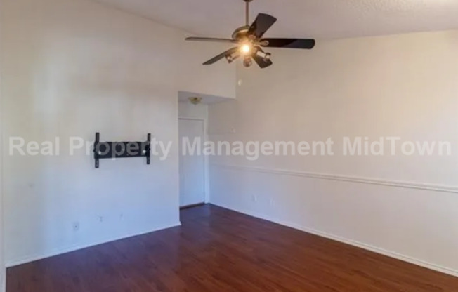 Charming 1-Bedroom, 1-Bathroom Apartment in Arlington, TX
