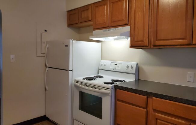 2 beds, 1 bath, $1,200