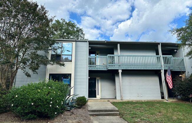 Charming 2 Bedroom Apartment in South Charlotte