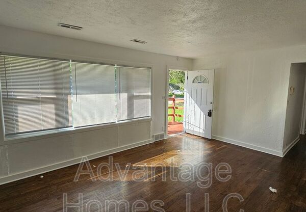 11410 PALMER AVE