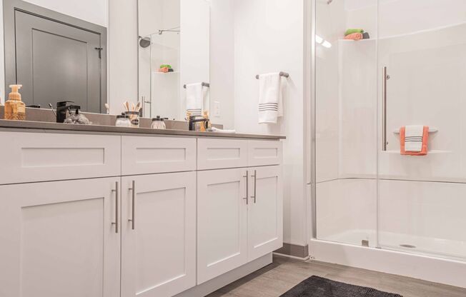 1 bed, 1 bath, 725 sqft, $1,610, Unit A111
