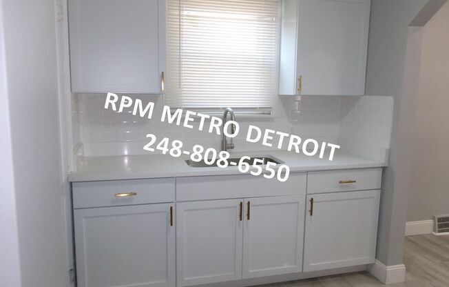 3 beds, 1 bath, $1,595, Unit (OM)