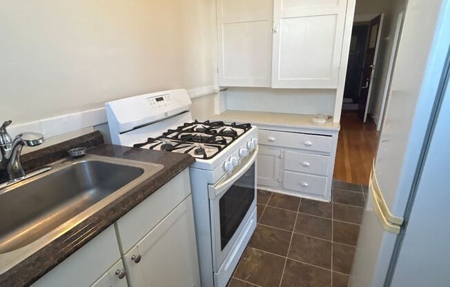1 bed, 1 bath, 575 sqft, $1,795, Unit 205