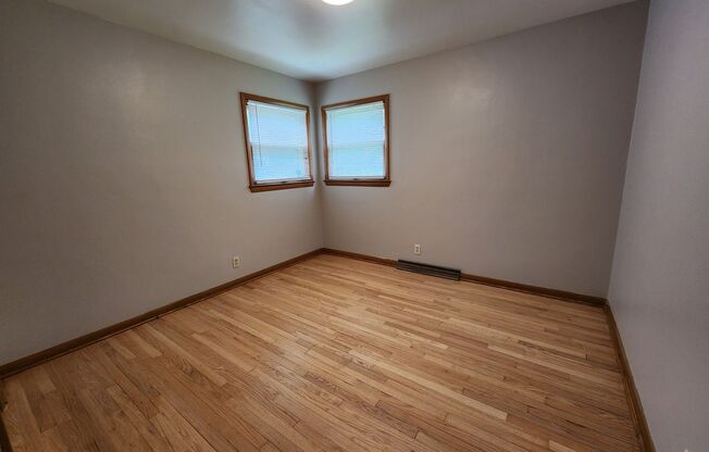 DG - 4520-4522 N 84th Street