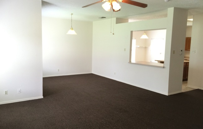 NICE 3 BEDROOM LOCATED ON A LARGE CORNER LOT*COUNTRY KITCHEN WITH ISLAND*LARGE MASTER BR DOWN W/ OUTSIDE ACCESS*FIREPLACE IN LIVING*EASY ACCESS TO RANDOLPH AFB, FT. SAM, & SHOPPING