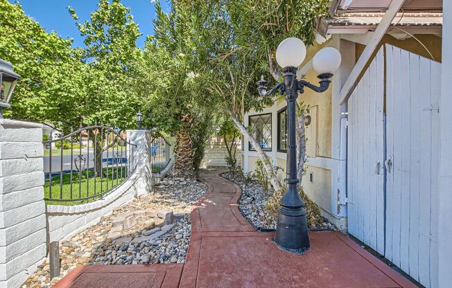 Beautiful 1 bedroom in guard gated Rancho Bel Air Community!!!