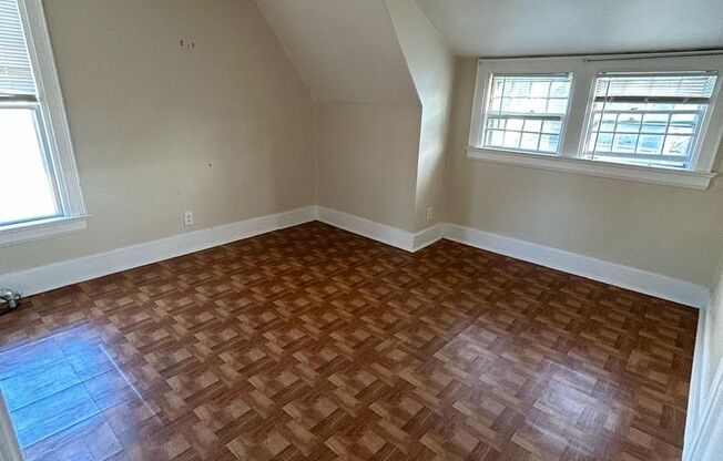 3 Marston Way