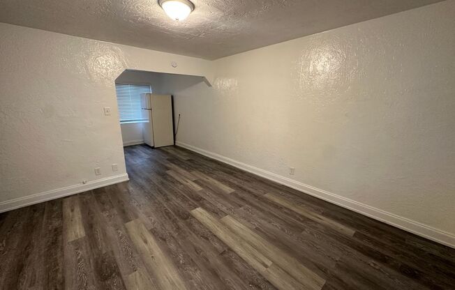 2 beds, 1 bath, 795 sqft, $1,725, Unit 8