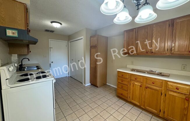 3 beds, 1.5 baths, $1,200