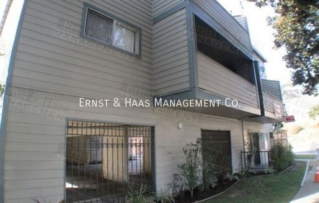 6673 Hammond Ave.