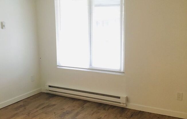 2 beds, 1 bath, 850 sqft, $2,300, Unit 344