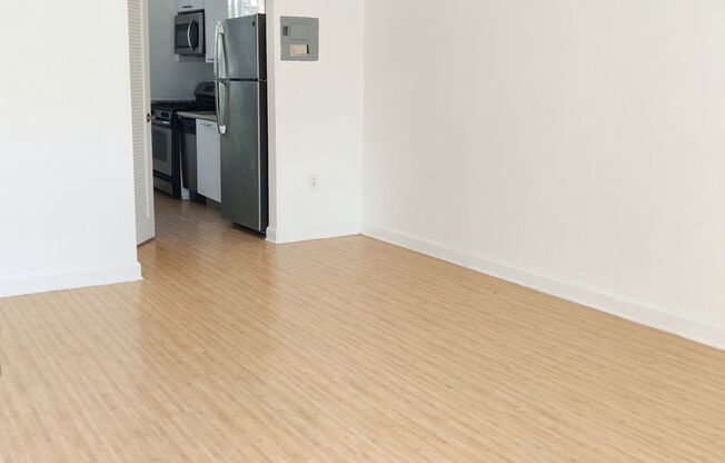 Studio, 1 bath, 420 sqft, $1,500, Unit 205