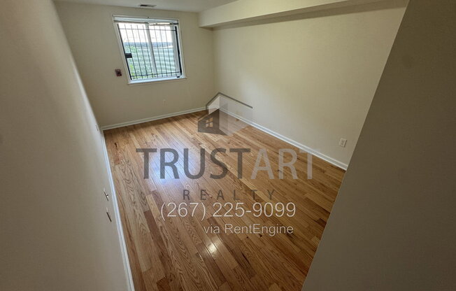 6 beds, 3 baths, 1,954 sqft, $2,395, Unit 1