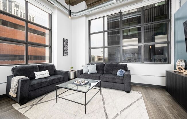Studio, 1 bath, 605 sqft, $1,230, Unit 301