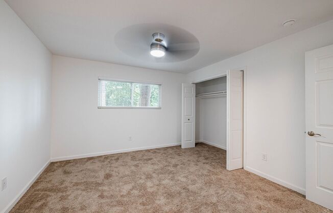 3 beds, 2 baths, 1,200 sqft, $1,995, Unit 2290-03