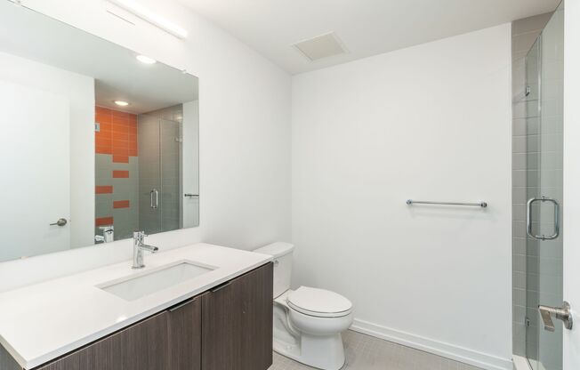 1 bed, 1 bath, 611 sqft, $1,595, Unit N-401