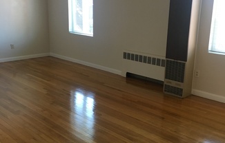 1 bed, 1 bath, 600 sqft, $1,495, Unit C10