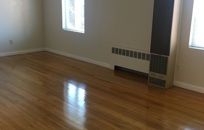 1 bed, 1 bath, 600 sqft, $1,495, Unit C10