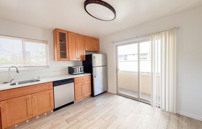 1444 Walnut St.