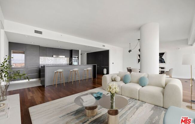 1 bed, 2 baths, 1,510 sqft, $6,995, Unit 12I