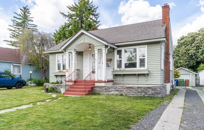 2 Bed 1 Bath Single Family Home on Spokane South Hill!