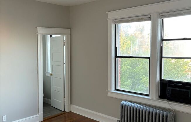 Studio, 1 bath, $1,525