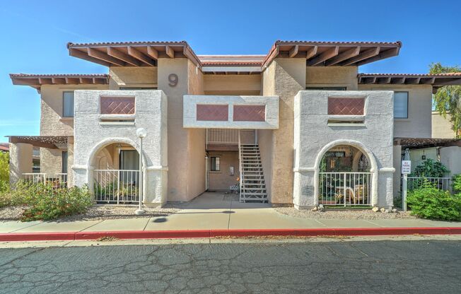 COMING SOON! 1 Bed 1 Bath Apartment in Great Location