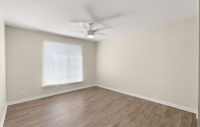 3 beds, 2 baths, 1,250 sqft, $2,800, Unit 101