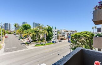 1557 S BEVERLY GLN BLVD