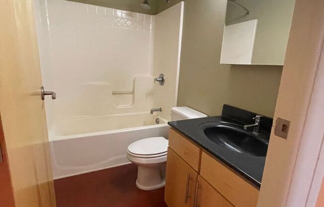 1 bed, 1 bath, $1,475, Unit Unit 209