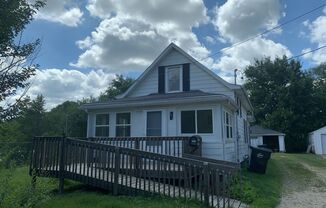 Cute 2 Bedroom Home