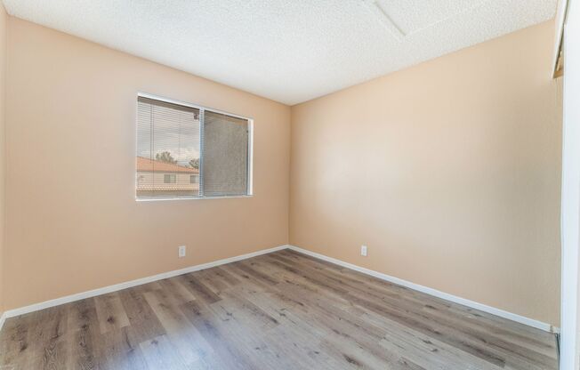 3 beds, 2 baths, $1,795, Unit # 2084