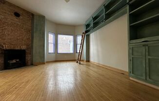 1 bed, 1 bath, $995, Unit 123 N Broadway Apt. 2