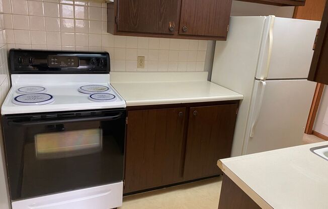 1 bed, 1 bath, 600 sqft, $750, Unit Unit 3