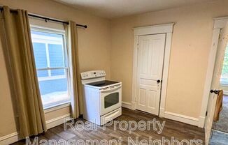 216 LAFAYETTE AVE NE