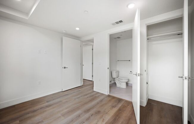 3 beds, 3 baths, 938 sqft, $3,034.29, Unit 607